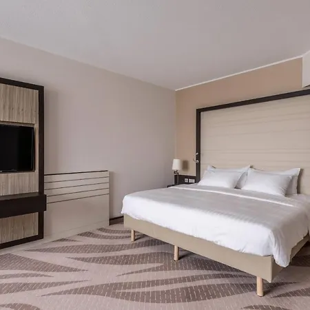 Munich Airport Marriott 4*
