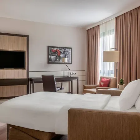 Munich Airport Marriott 4*