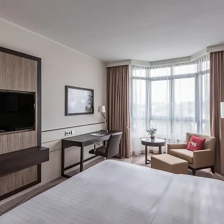 Munich Airport Marriott Hotel 4*