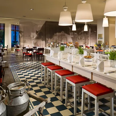Munich Airport Marriott 4*