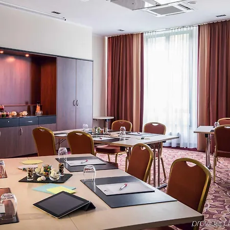 Munich Airport Marriott Hotel 4*