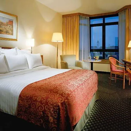 Munich Airport Marriott 4*