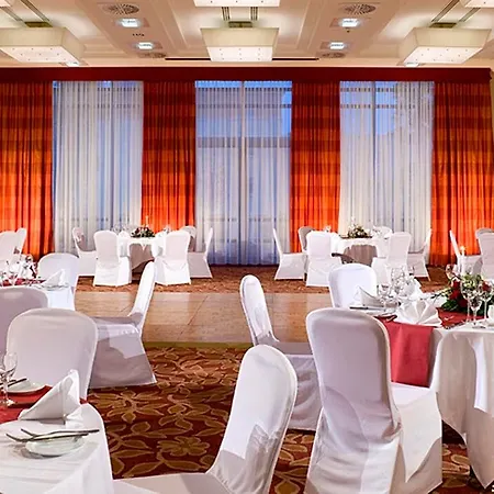 Munich Airport Marriott 4* Freising