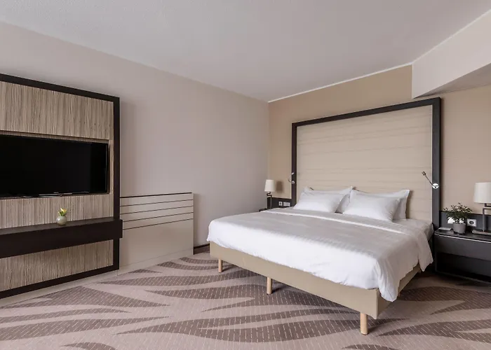 Munich Airport Marriott מלון 4*