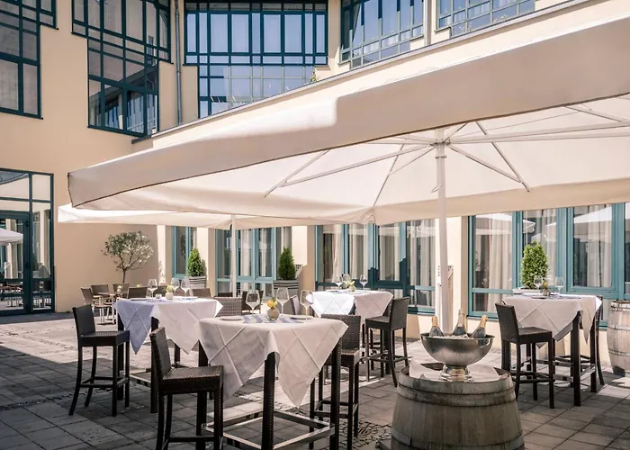 מלון Munich Airport Marriott 4*