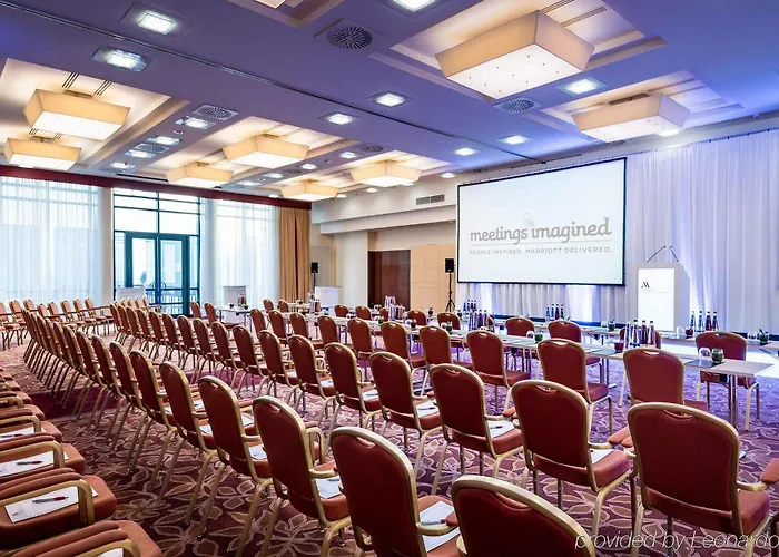 מלון Munich Airport Marriott 4*