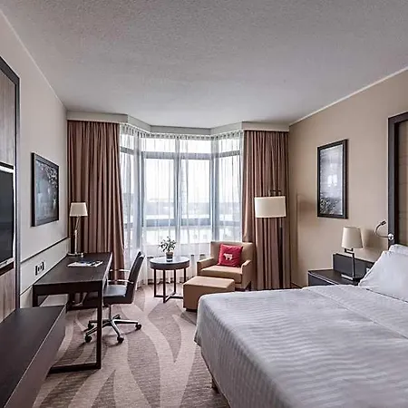 Munich Airport Marriott 4* Frisinga