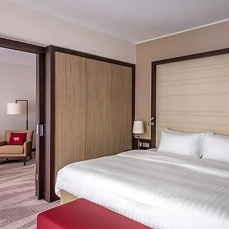 Munich Airport Marriott 4*
